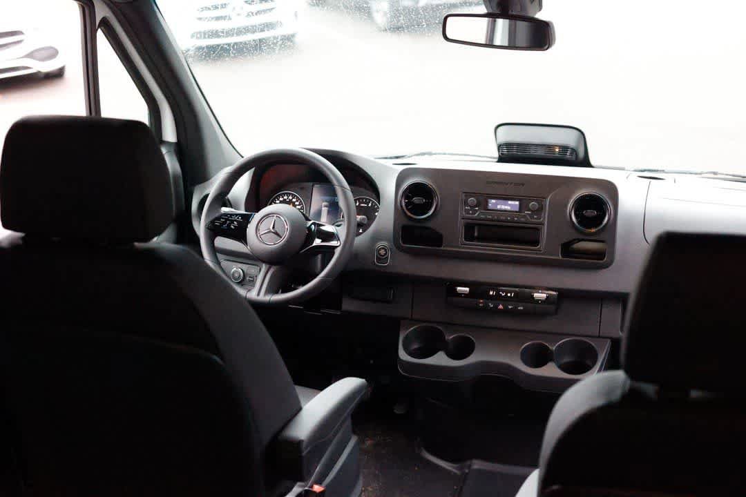 New 2025 Mercedes-Benz Sprinter 2500 image 13