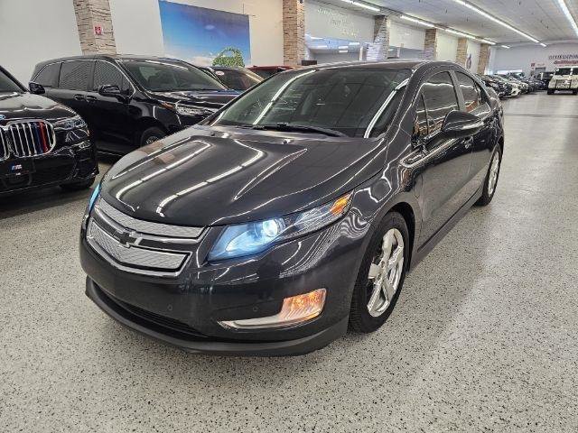 Used 2015 Chevrolet Volt Premium w/ Premium Trim Package FWD image 1
