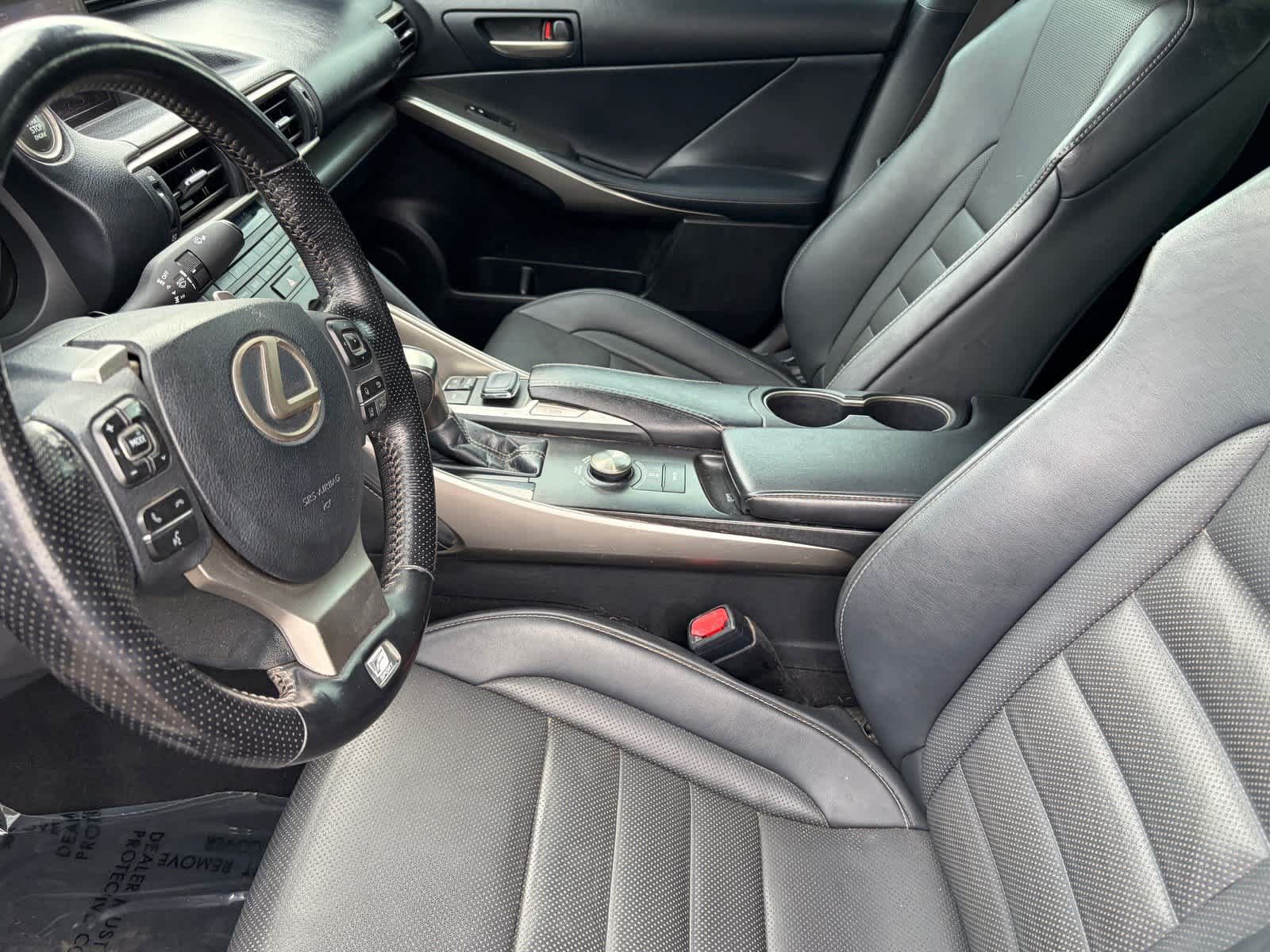 Used 2018 Lexus IS 300 F Sport RWD image 2