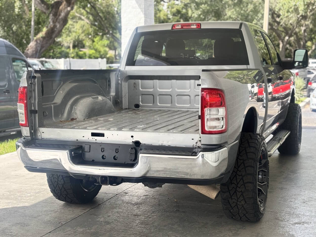 Used 2023 RAM 2500 Big Horn w/ Level 1 Equipment Group AWD/4WD image 11