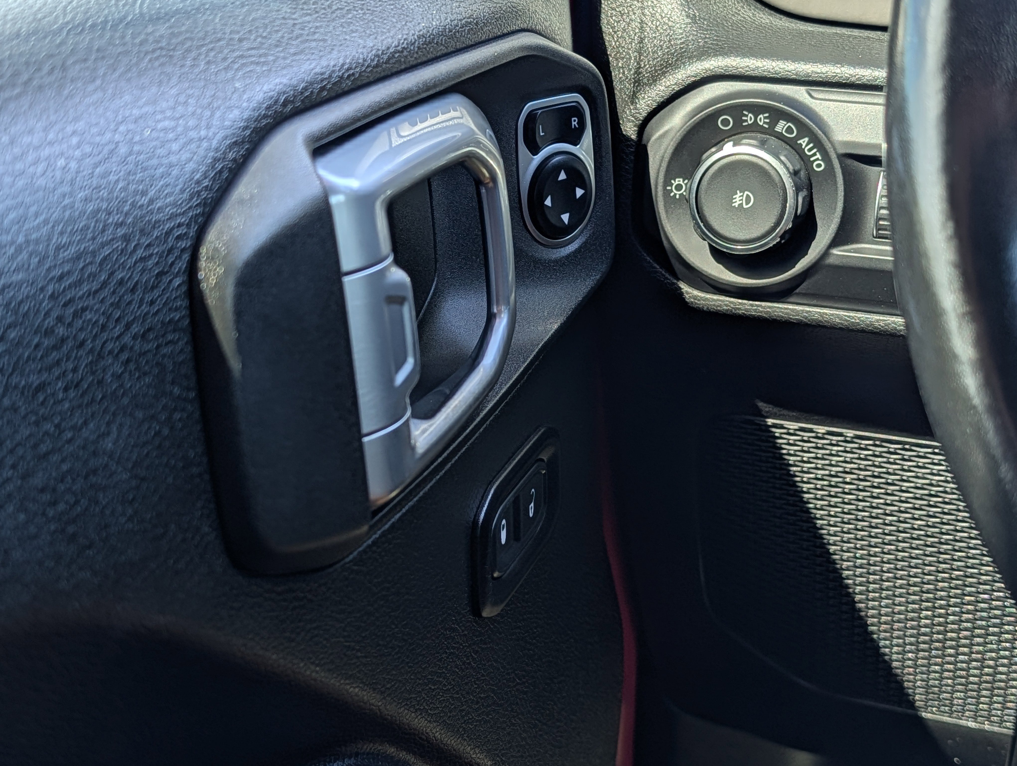 Used 2020 Jeep Wrangler Unlimited Sport S image 23