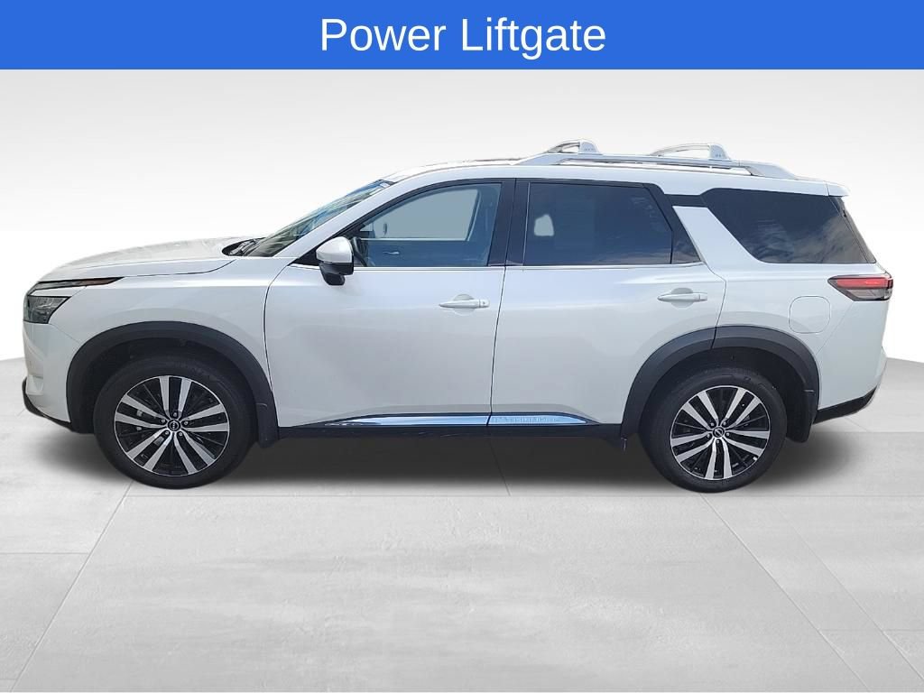 Certified 2025 Nissan Pathfinder Platinum w/ Cargo Package AWD/4WD image 6