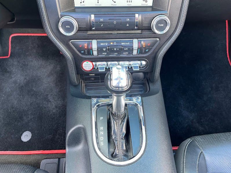 Used 2016 Ford Mustang Premium image 18