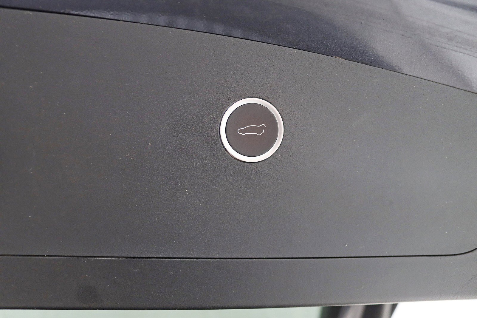 Used 2016 Tesla Model X Performance image 39