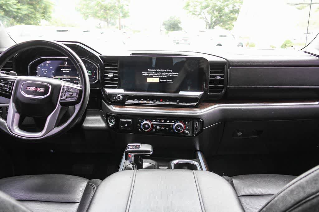Used 2024 GMC Sierra 1500 SLT w/ SLT Premium Plus Package AWD/4WD image 12