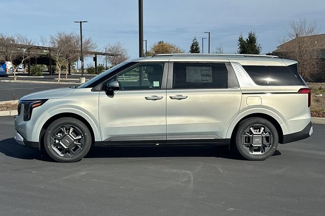 New 2026 Kia Carnival EX FWD image 10