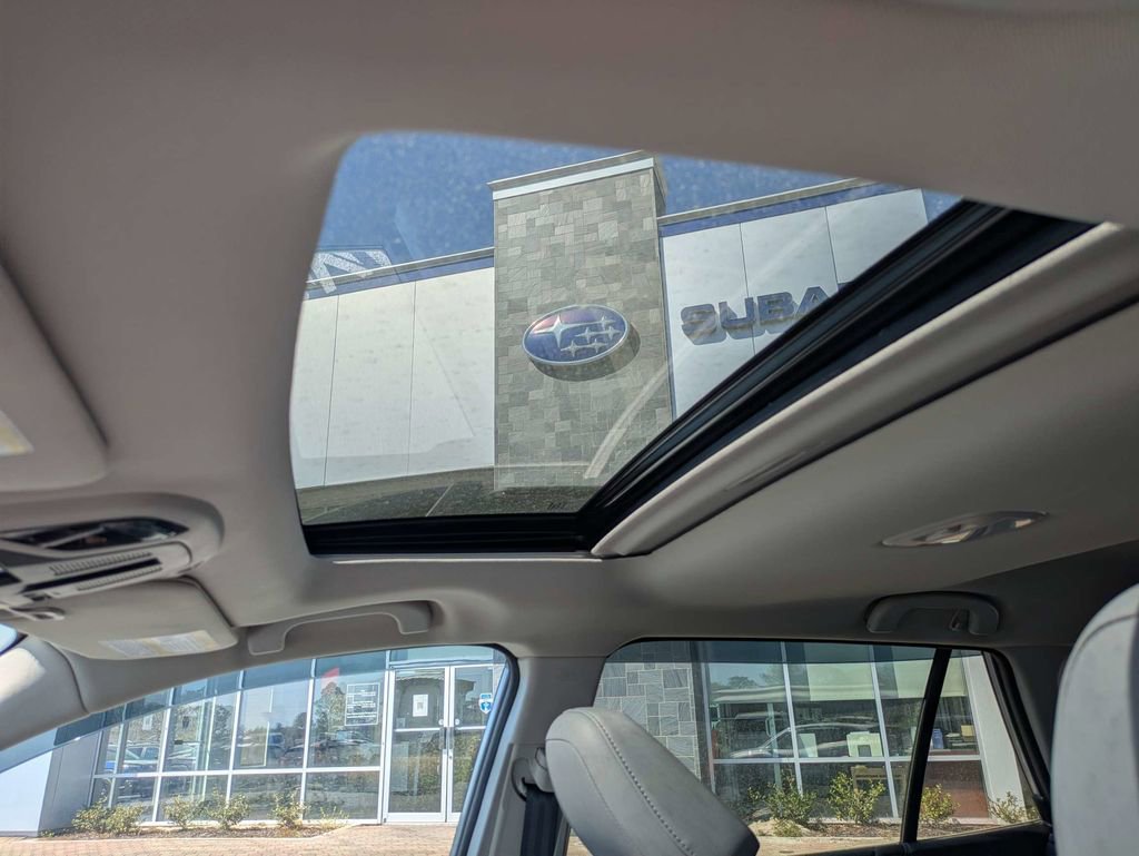 Certified 2025 Subaru Outback Limited w/ Popular Package #2 image 19