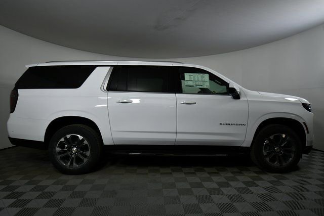 New 2026 Chevrolet Suburban LS AWD/4WD image 15