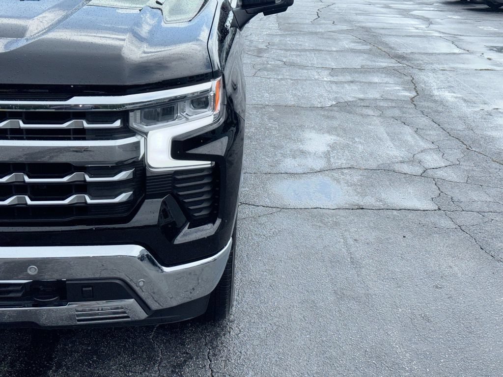 Used 2026 Chevrolet Silverado 1500 LTZ w/ LTZ Premium Package AWD/4WD image 10