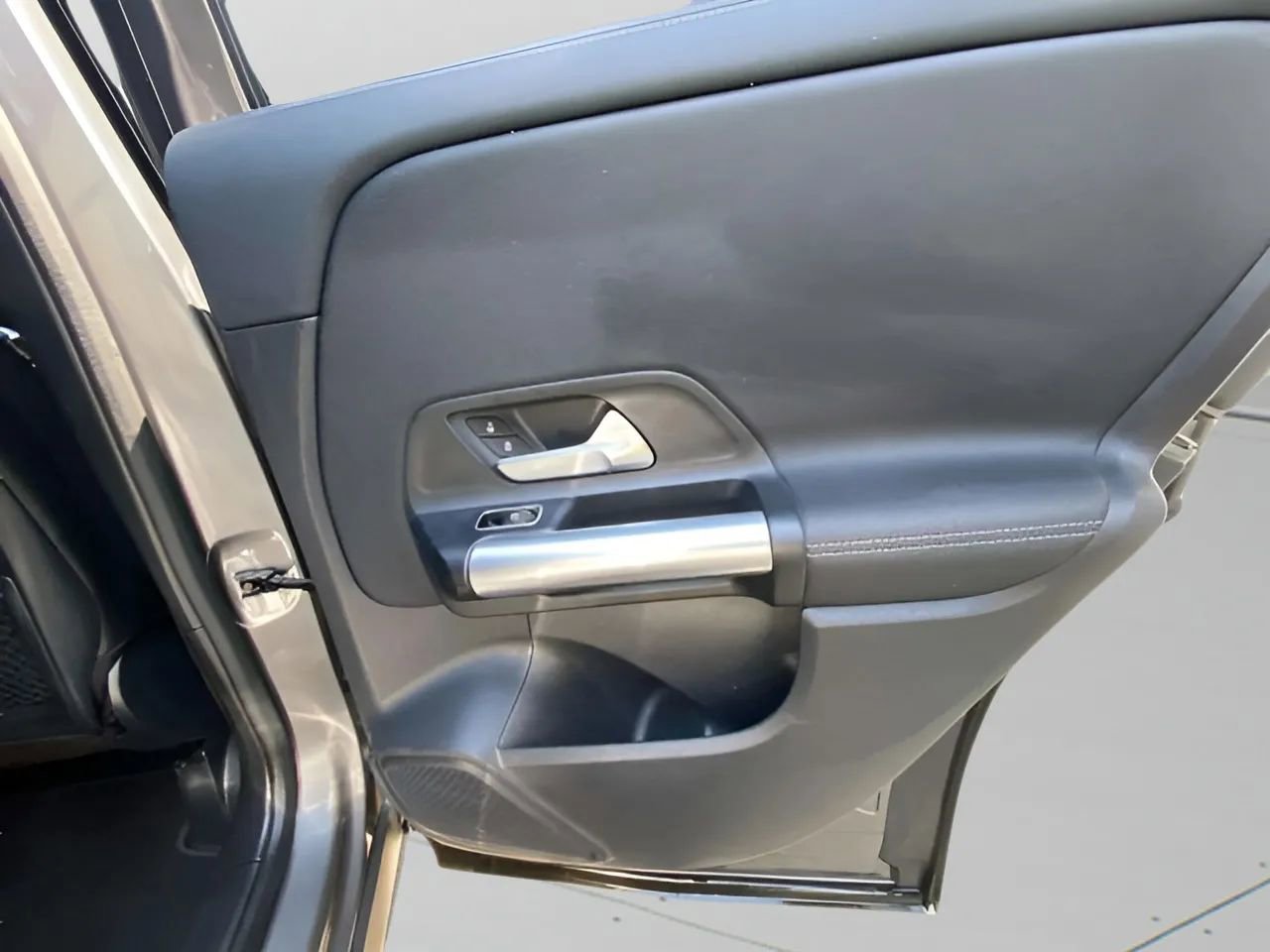 Used 2021 Mercedes-Benz GLA 250 4MATIC image 31