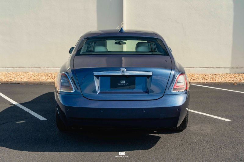 Used 2023 Rolls-Royce Ghost w/ Ghost Package image 13