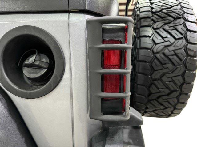 Used 2017 Jeep Wrangler Unlimited Sport w/ Quick Order Package 24S AWD/4WD image 11