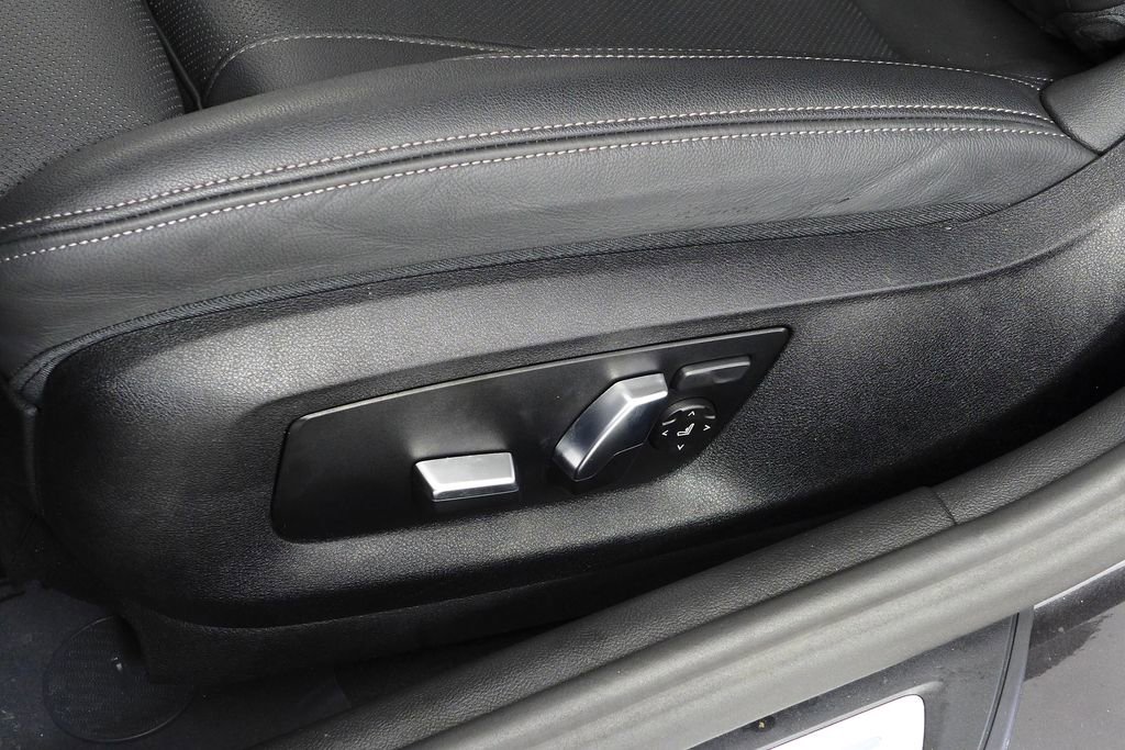 Certified 2023 BMW 530e 530e iPerformance w/ Convenience Package image 23