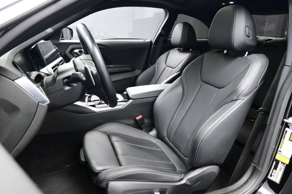 Used 2022 BMW 230i Coupe w/ Convenience Package RWD image 14