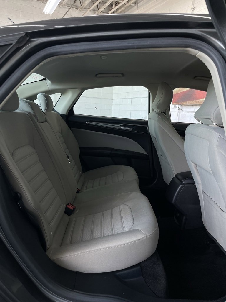Used 2018 Ford Fusion S image 17