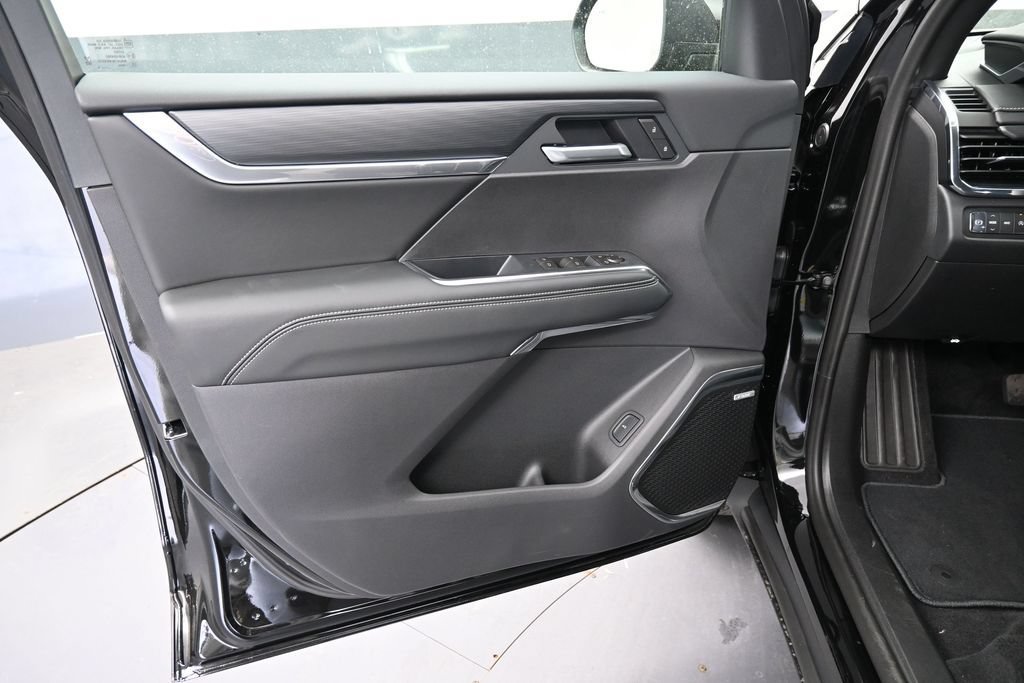 New 2026 GMC Acadia Elevation w/ Black Edition AWD/4WD image 14