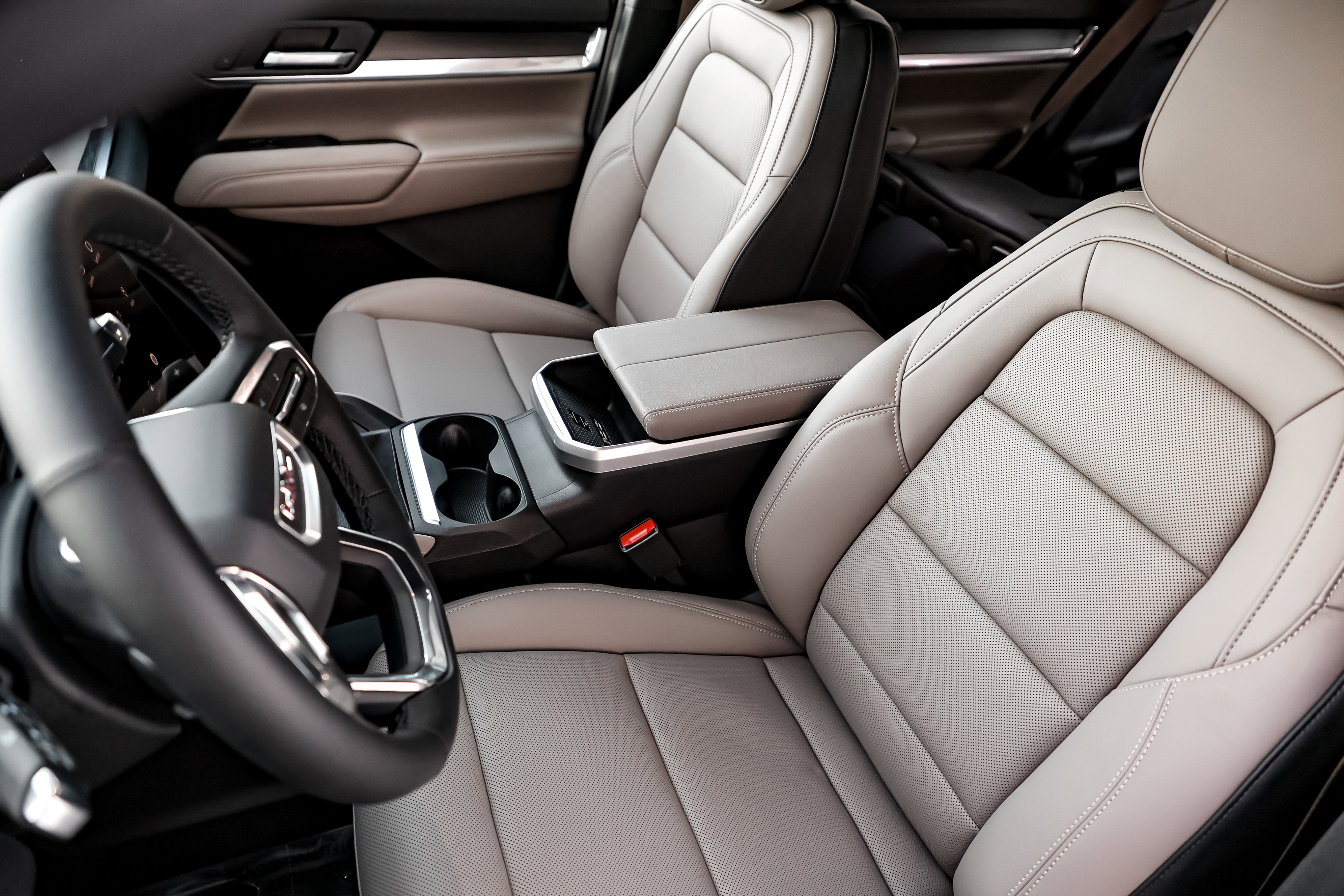 New 2026 GMC Terrain Elevation w/ Elevation Premium Package image 12