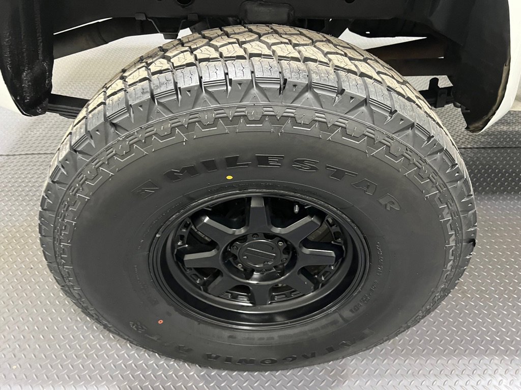Used 2017 Nissan Frontier PRO-4X w/ Pro-4x Luxury Package image 23