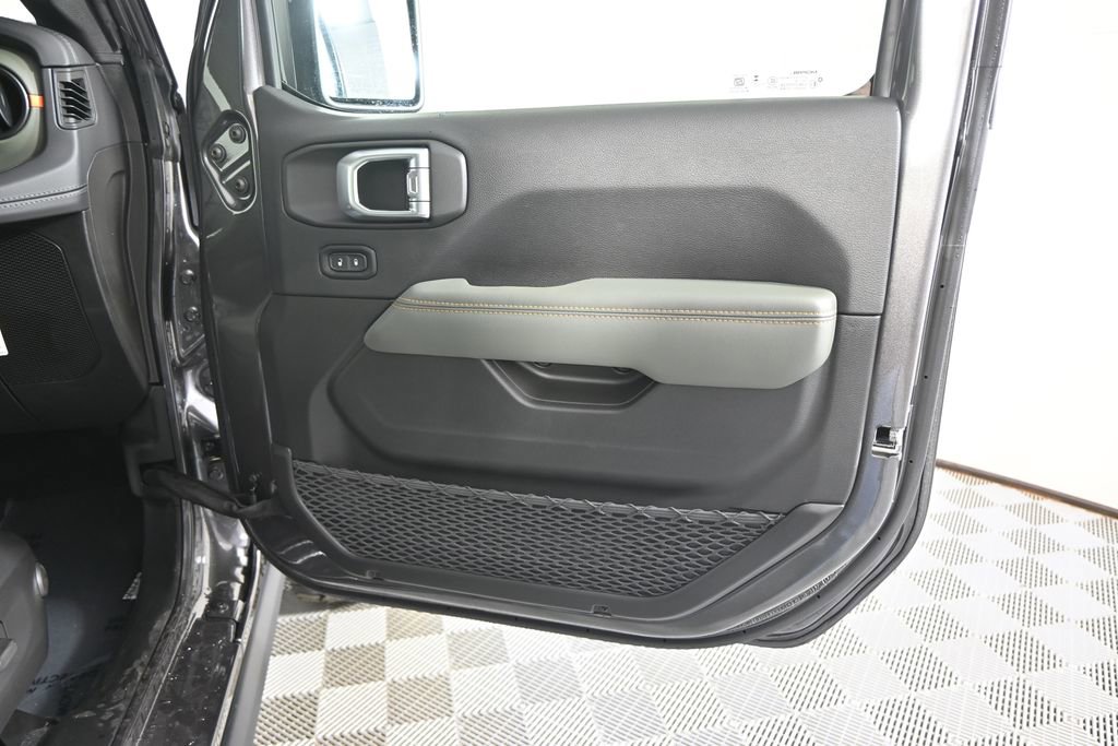 New 2026 Jeep Gladiator Mojave AWD/4WD image 14