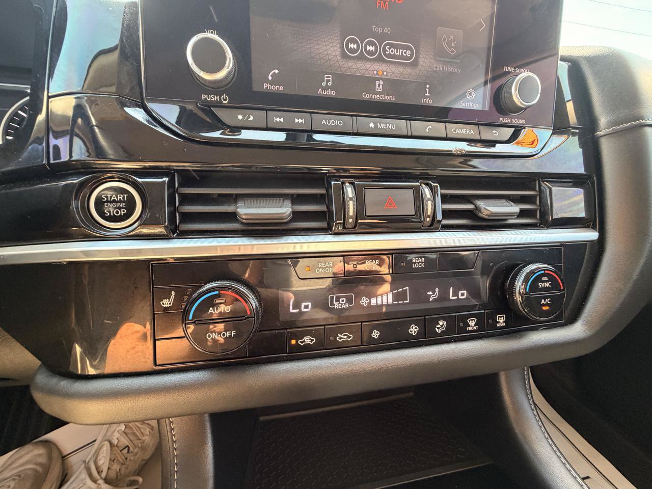 Used 2022 Nissan Pathfinder SV AWD/4WD image 23