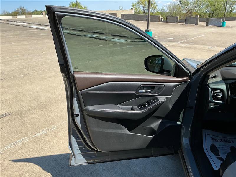 Used 2022 Nissan Rogue SL w/ SL Premium Package AWD/4WD image 26