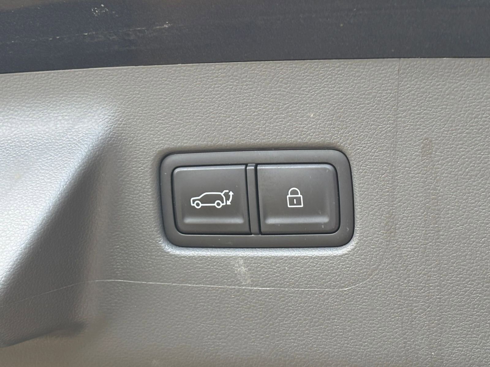 Used 2025 Hyundai Santa Fe SEL image 24