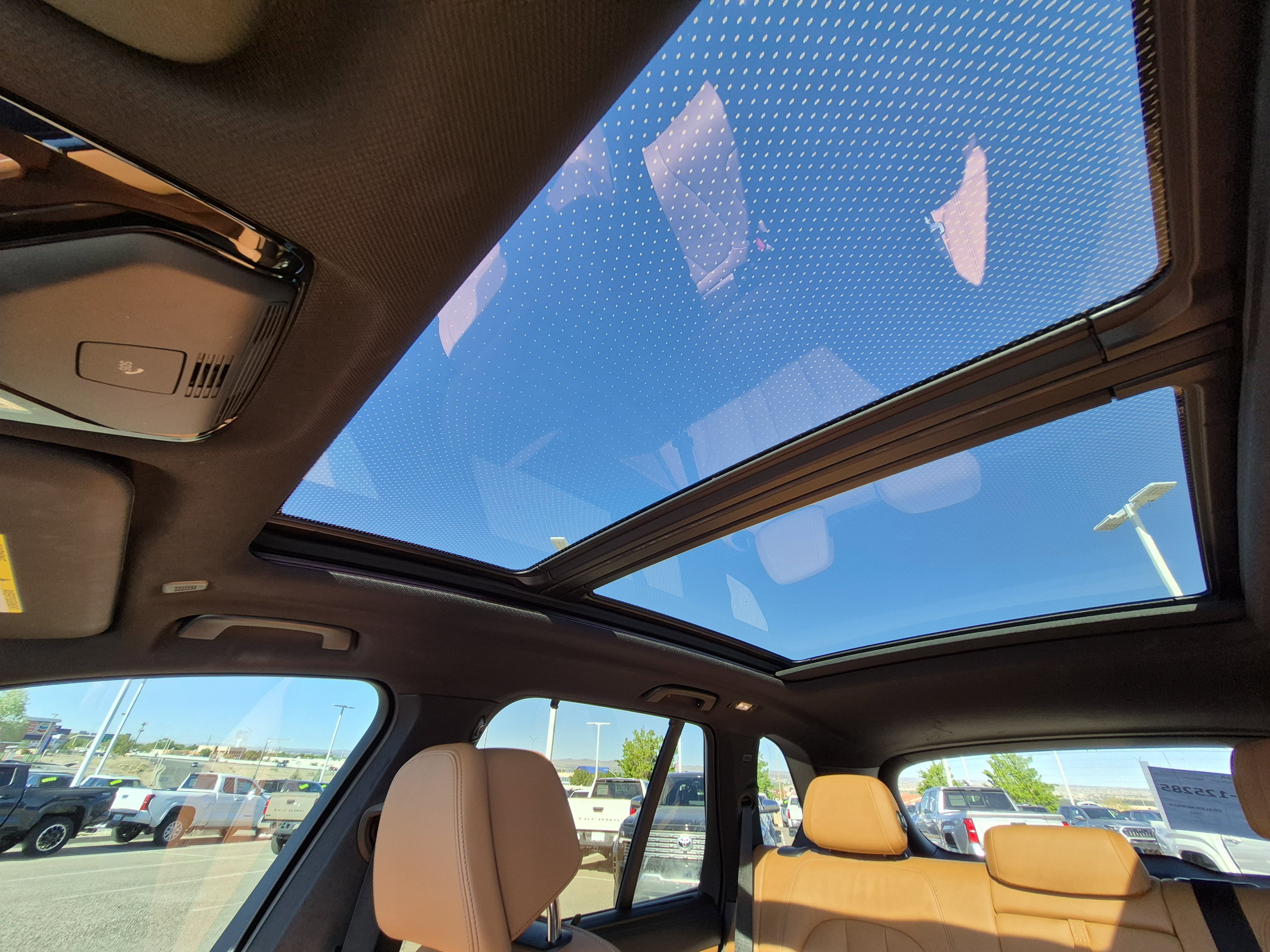 Used 2021 BMW X5 xDrive40i w/ M Sport Package image 37