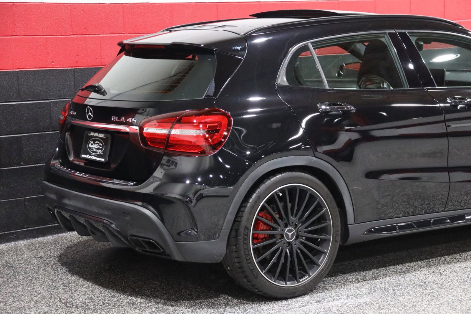 Used 2018 Mercedes-Benz GLA 45 AMG 4MATIC w/ Multimedia Package image 10