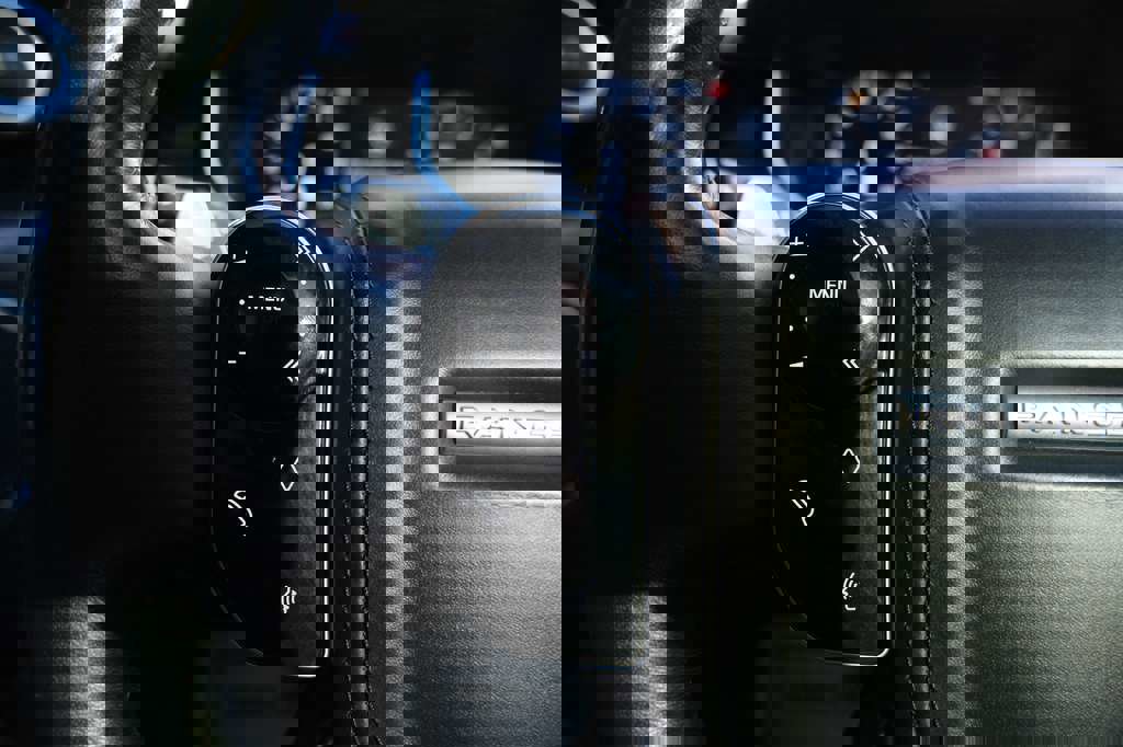 Used 2019 Land Rover Range Rover Autobiography image 48