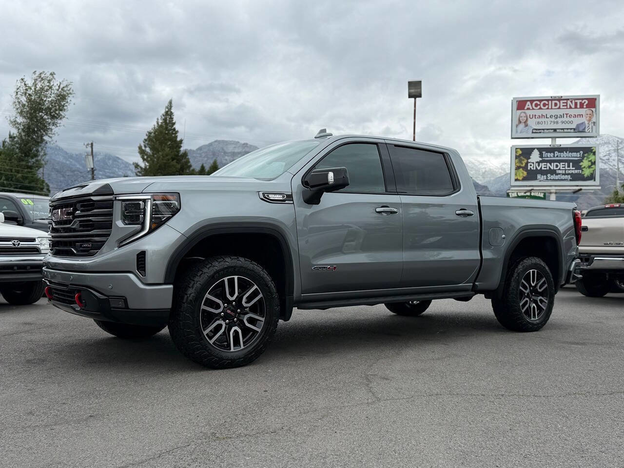 Used 2026 GMC Sierra 1500 AT4 w/ AT4 Premium Package AWD/4WD image 1