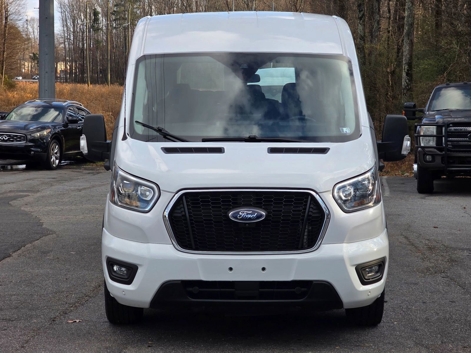Used 2023 Ford Transit 350 XLT RWD image 11