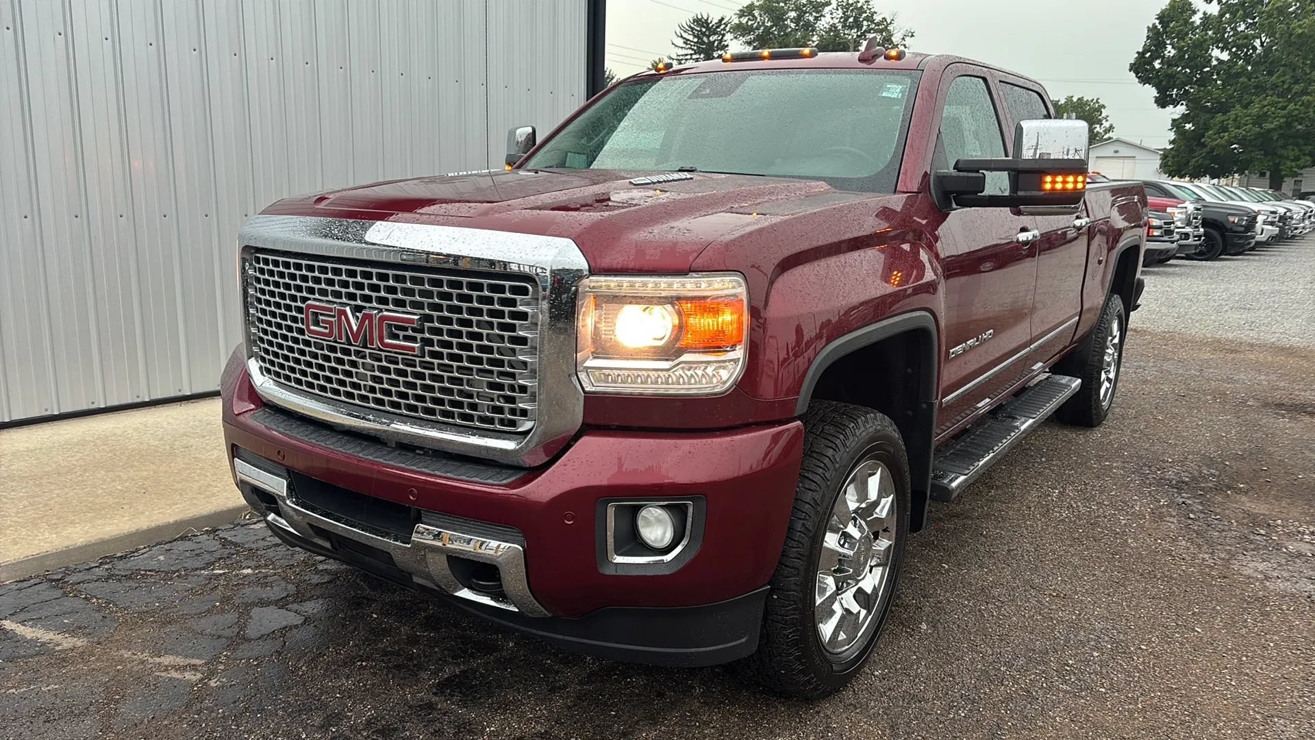 Used 2015 GMC Sierra 2500 Denali w/ Duramax Plus Package AWD/4WD image 14
