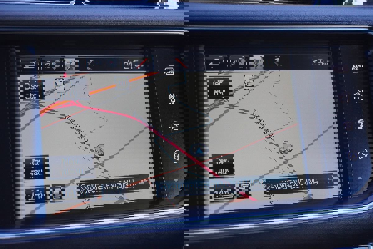 Used 2016 Land Rover Range Rover HSE image 33