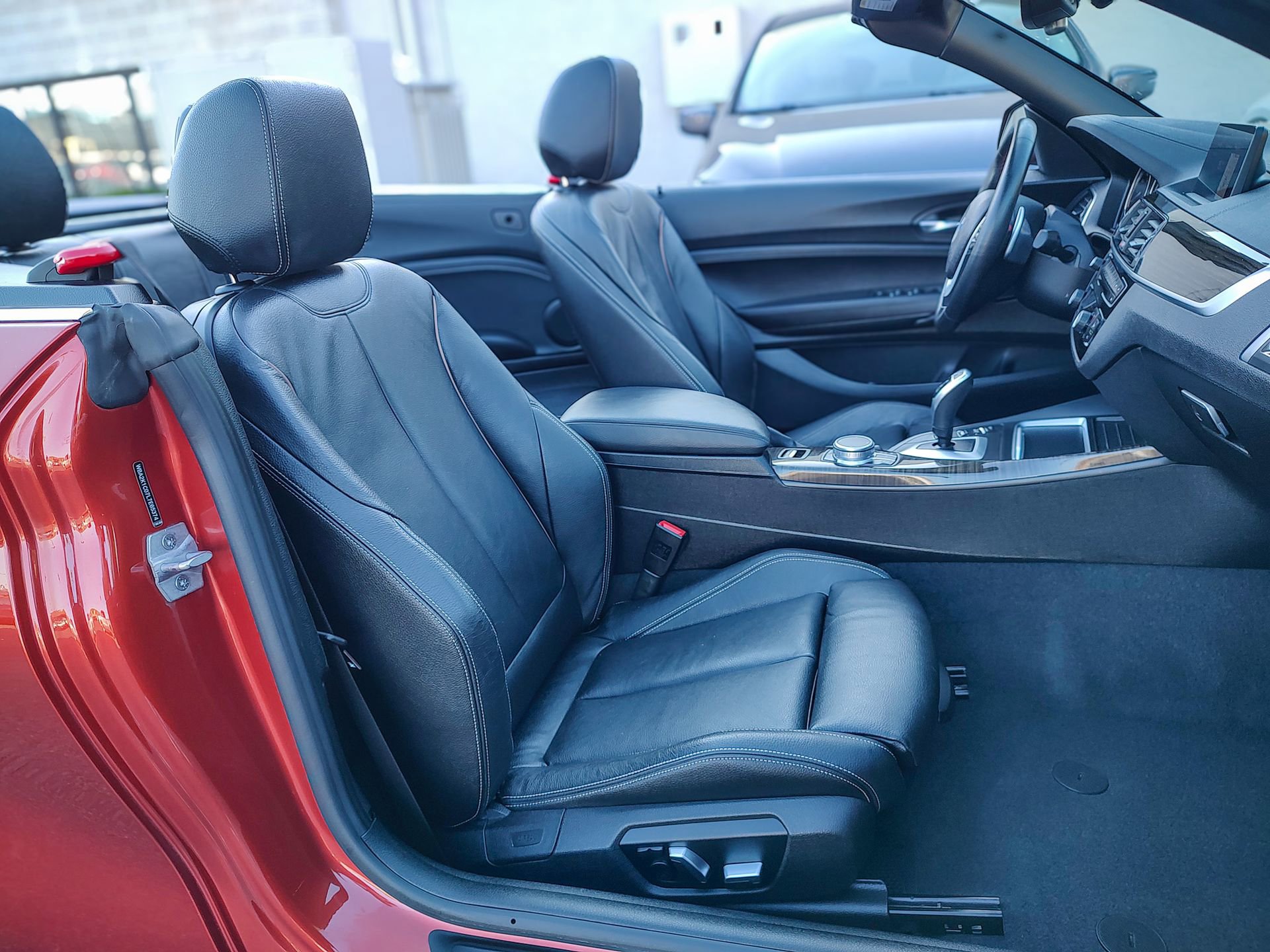 Used 2020 BMW 230i xDrive Convertible w/ Premium Package image 27