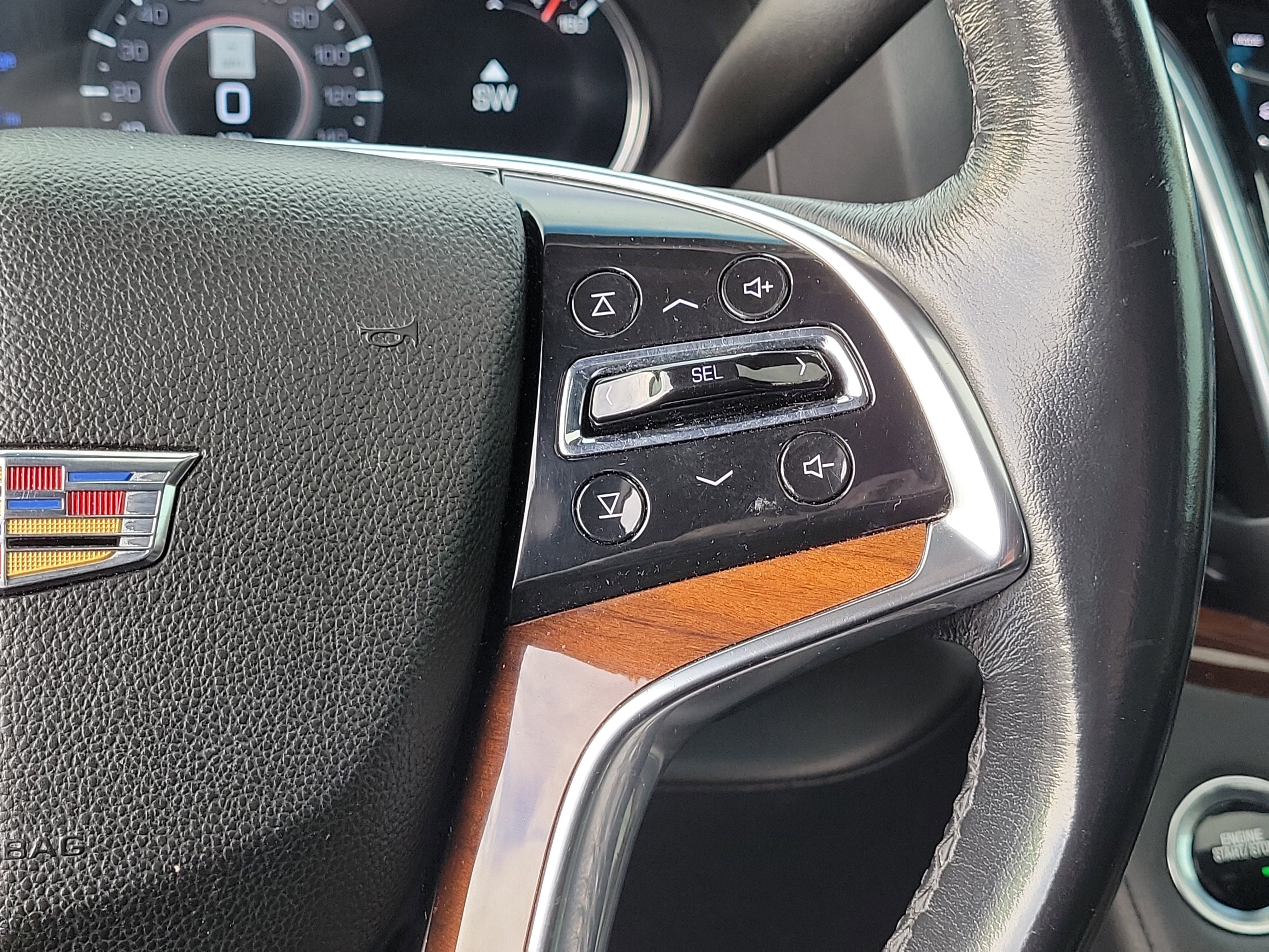 Used 2019 Cadillac Escalade ESV Luxury image 27