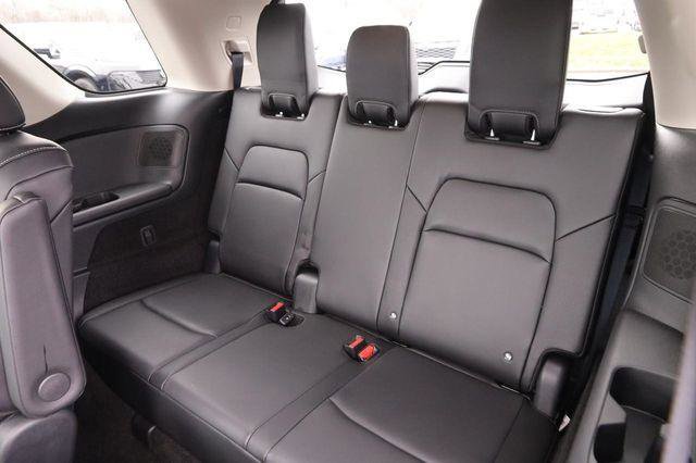 Used 2024 Nissan Pathfinder SL w/ SL Premium Package image 12