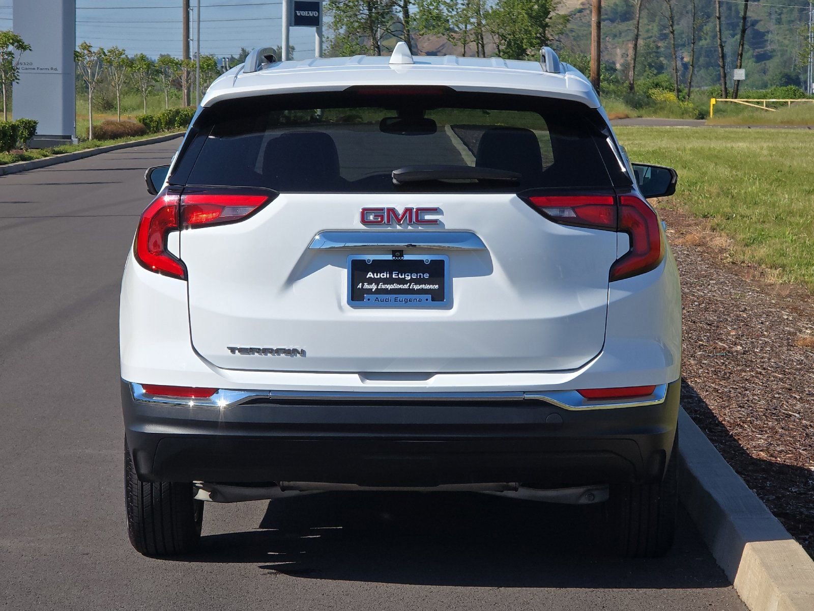 Used 2020 GMC Terrain SLT AWD/4WD image 4