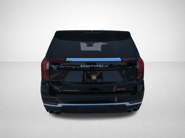 Used 2025 GMC Yukon Denali AWD/4WD image 9