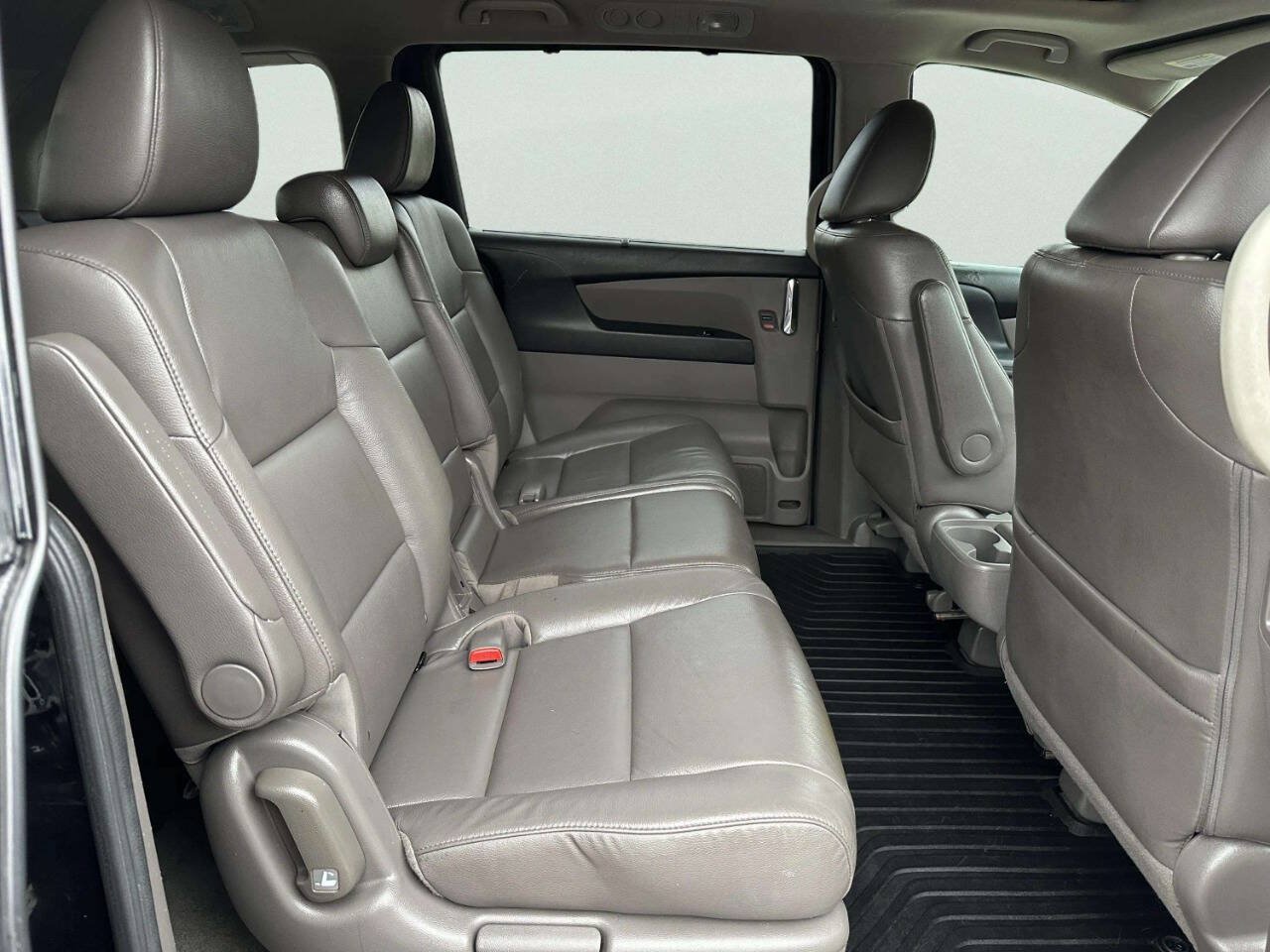 Used 2016 Honda Odyssey Touring Elite image 22