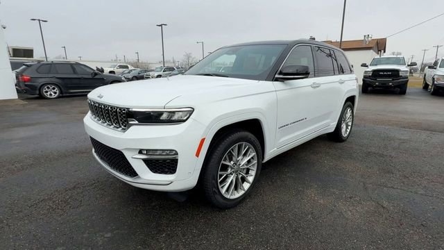 Used 2023 Jeep Grand Cherokee Summit image 4