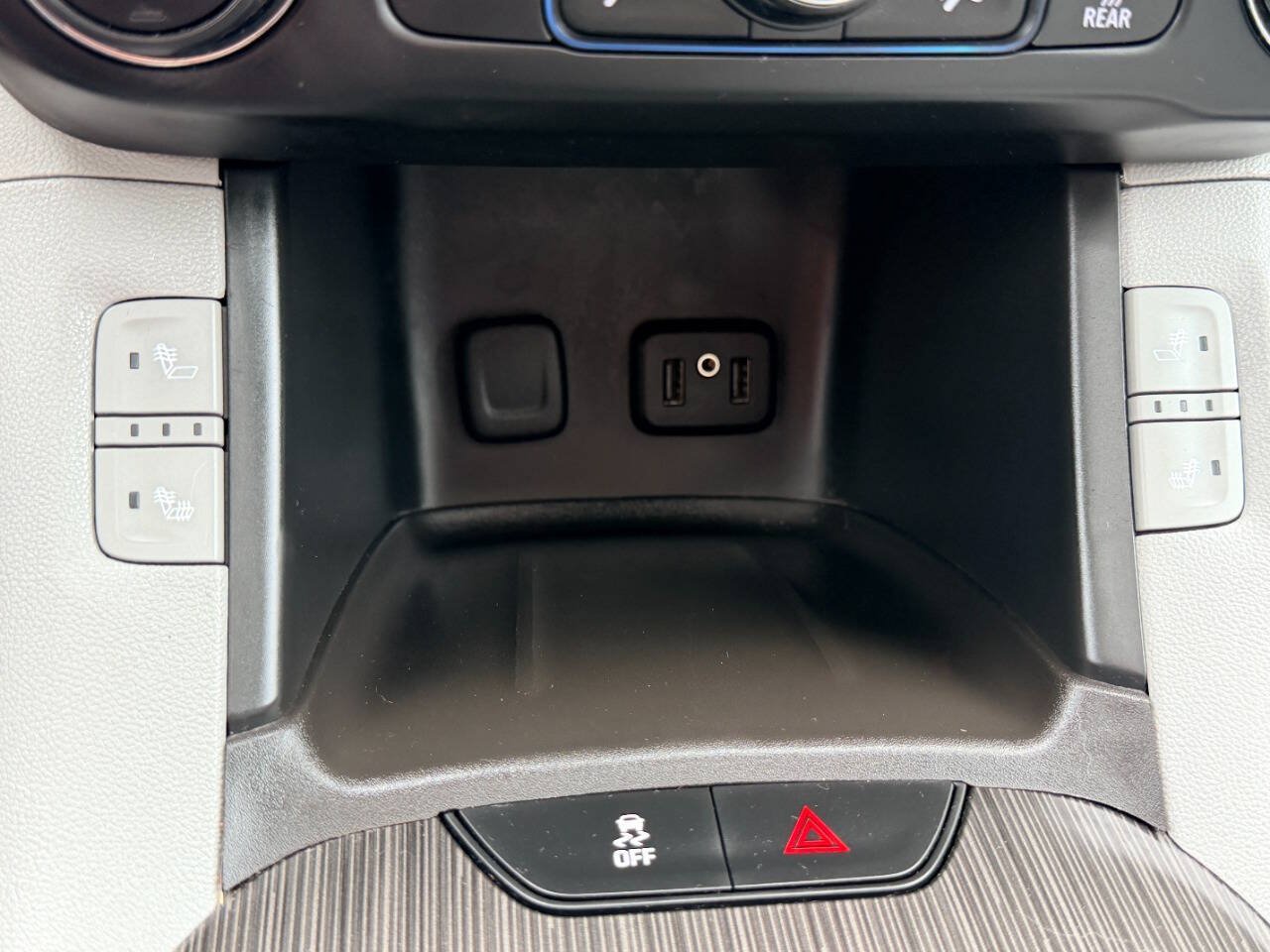 Used 2017 GMC Acadia SLT w/ LPO, Floor Liner Package AWD/4WD image 46