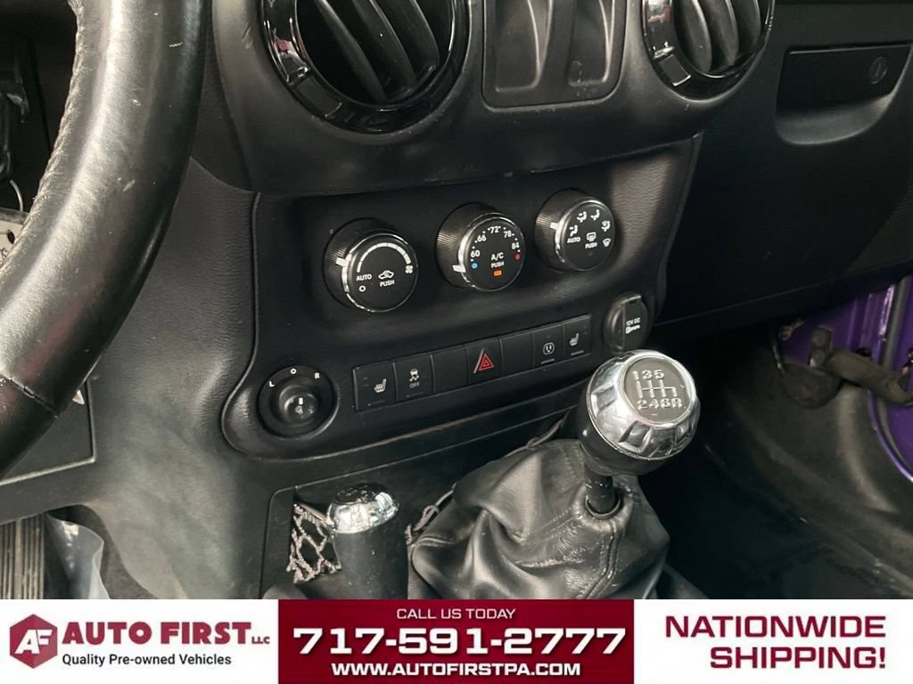 Used 2016 Jeep Wrangler Sahara AWD/4WD image 19