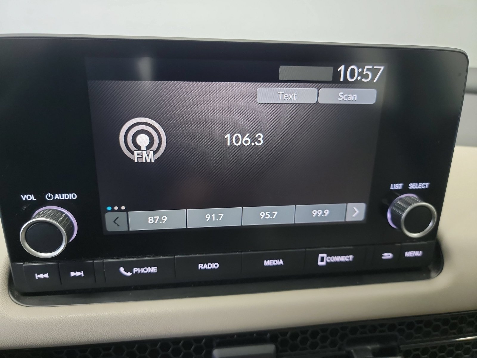 Certified 2024 Honda HR-V LX image 30
