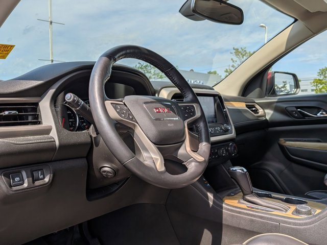 Used 2018 GMC Acadia Denali w/ Technology Package AWD/4WD image 9