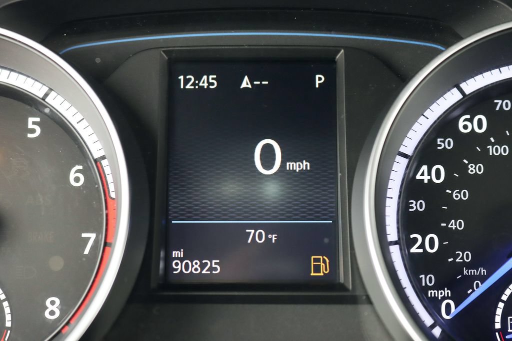 Used 2017 Volkswagen Golf R 4-Door AWD/4WD image 16