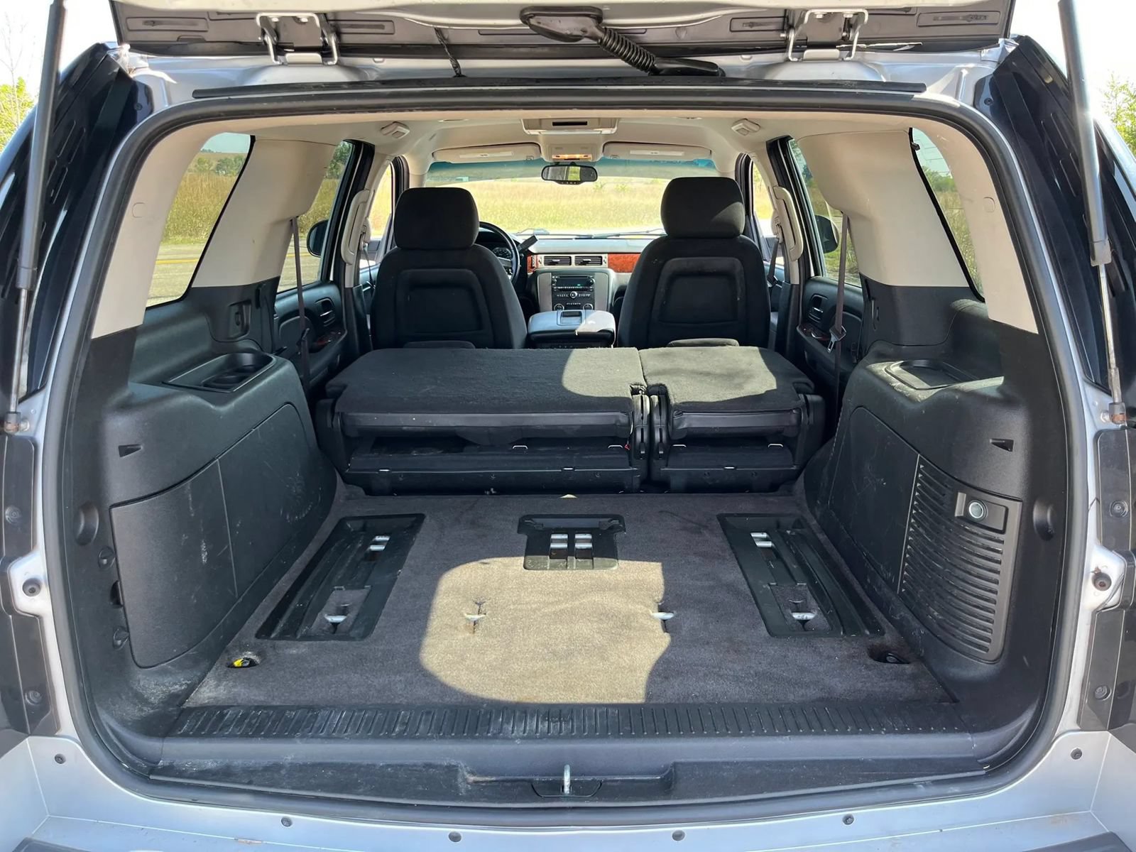Used 2012 GMC Yukon SLE RWD image 16