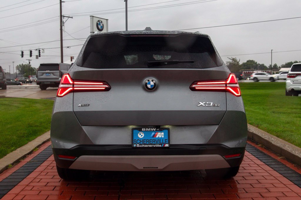 Certified 2025 BMW X3 xDrive30i w/ Premium Package AWD/4WD image 9