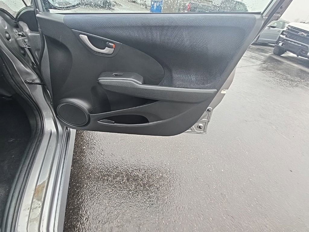 Used 2010 Honda Fit Sport image 27