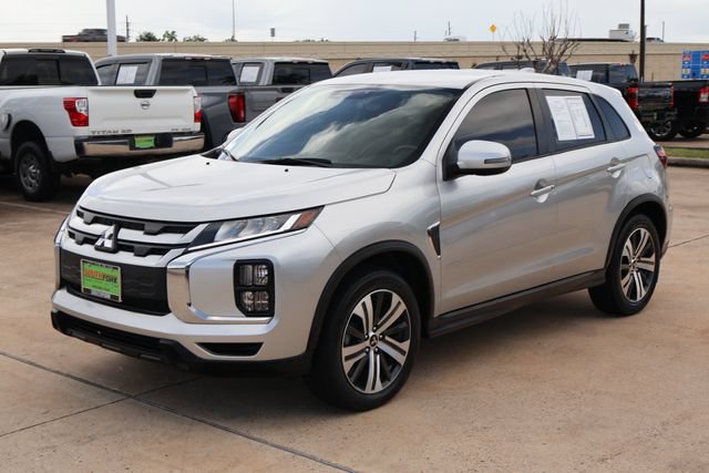 Used 2023 Mitsubishi Outlander Sport SE AWD/4WD image 3