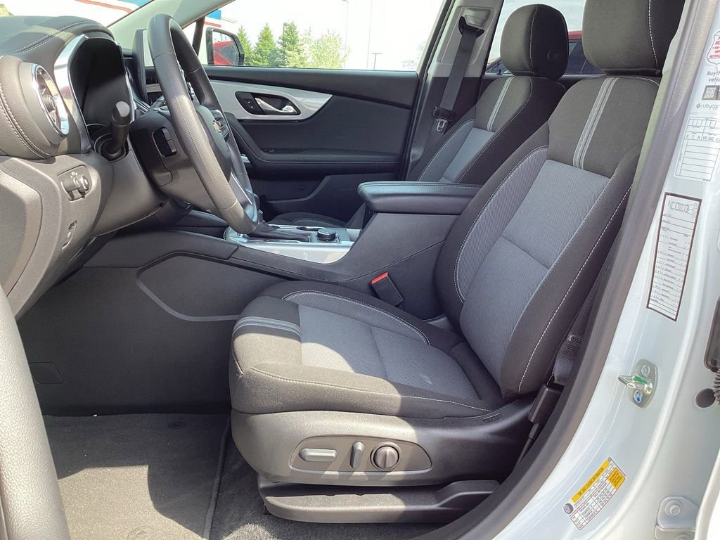 Used 2025 Chevrolet Blazer LT AWD/4WD image 15
